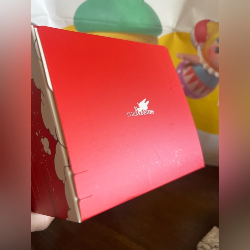 LaBuBu Coca Cola Sitting Happy Factor CONFIRMED received directly from Pop Mart - Thumbnail 7