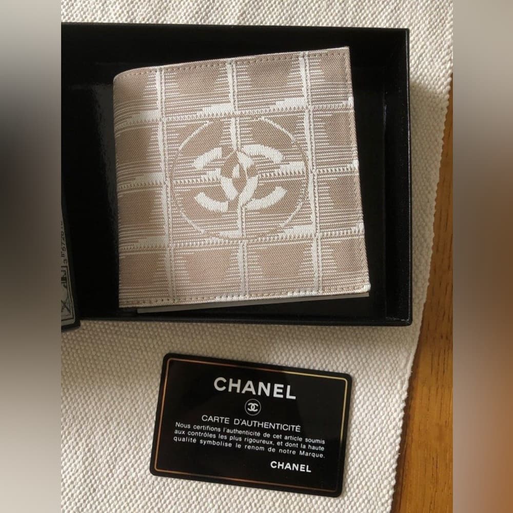 CHANEL New Travel Line Beige Nylon Leather CC Coco Chanel Beige Wallet NIB - Thumbnail 2