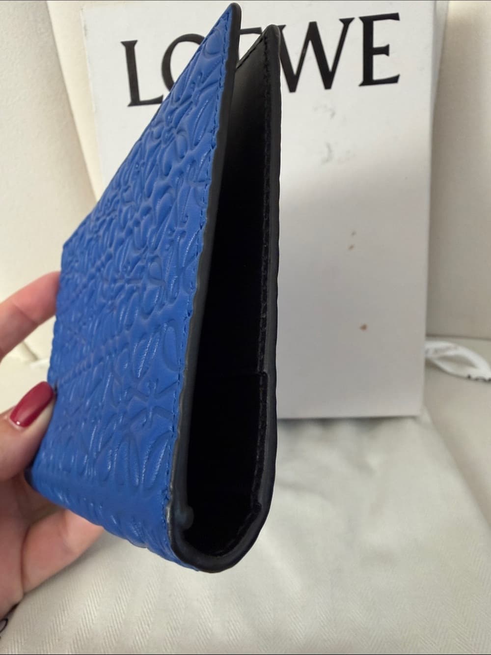 LOEWE ANAGRAM Embossed Leather Passport Holder Blue Black Travel Box & Dust Bag - Thumbnail 6