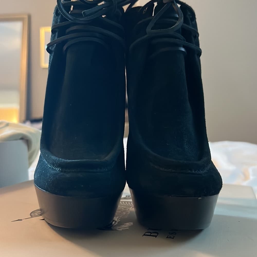 NEW BURBERRY PRORSUM Black suede leather laceup shearling heel booties EU 40 - Thumbnail 16
