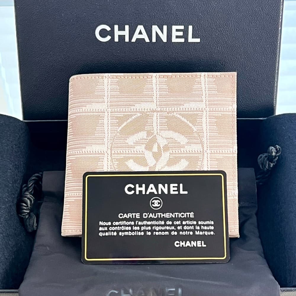CHANEL New Travel Line Beige Nylon Leather CC Coco Chanel Beige Wallet NIB - Thumbnail 3