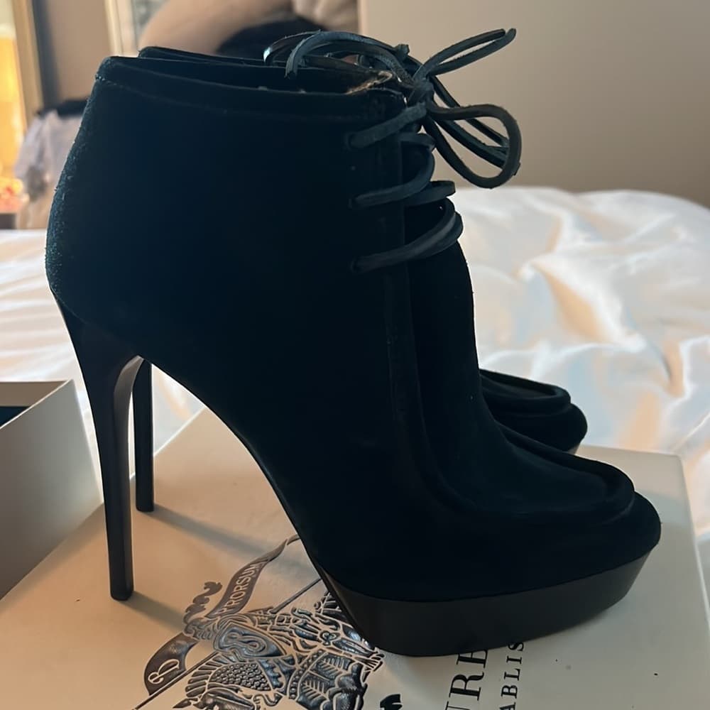 NEW BURBERRY PRORSUM Black suede leather laceup shearling heel booties EU 40 - Thumbnail 6
