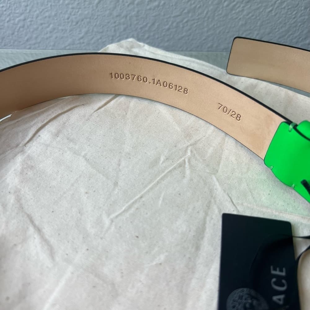 NEW VERSACE La Medusa Coin Logo Highlighter Green Leather Designer Belt 70/28 - Thumbnail 7