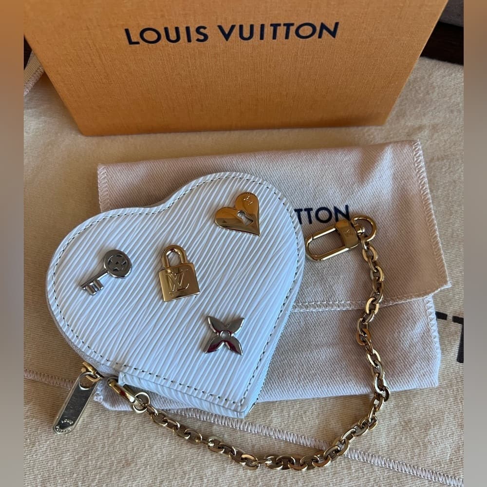 Louis Vuitton Epi White Leather LOVE LOCK Charms Coin Zip Clip Chain Keychain - Thumbnail 2