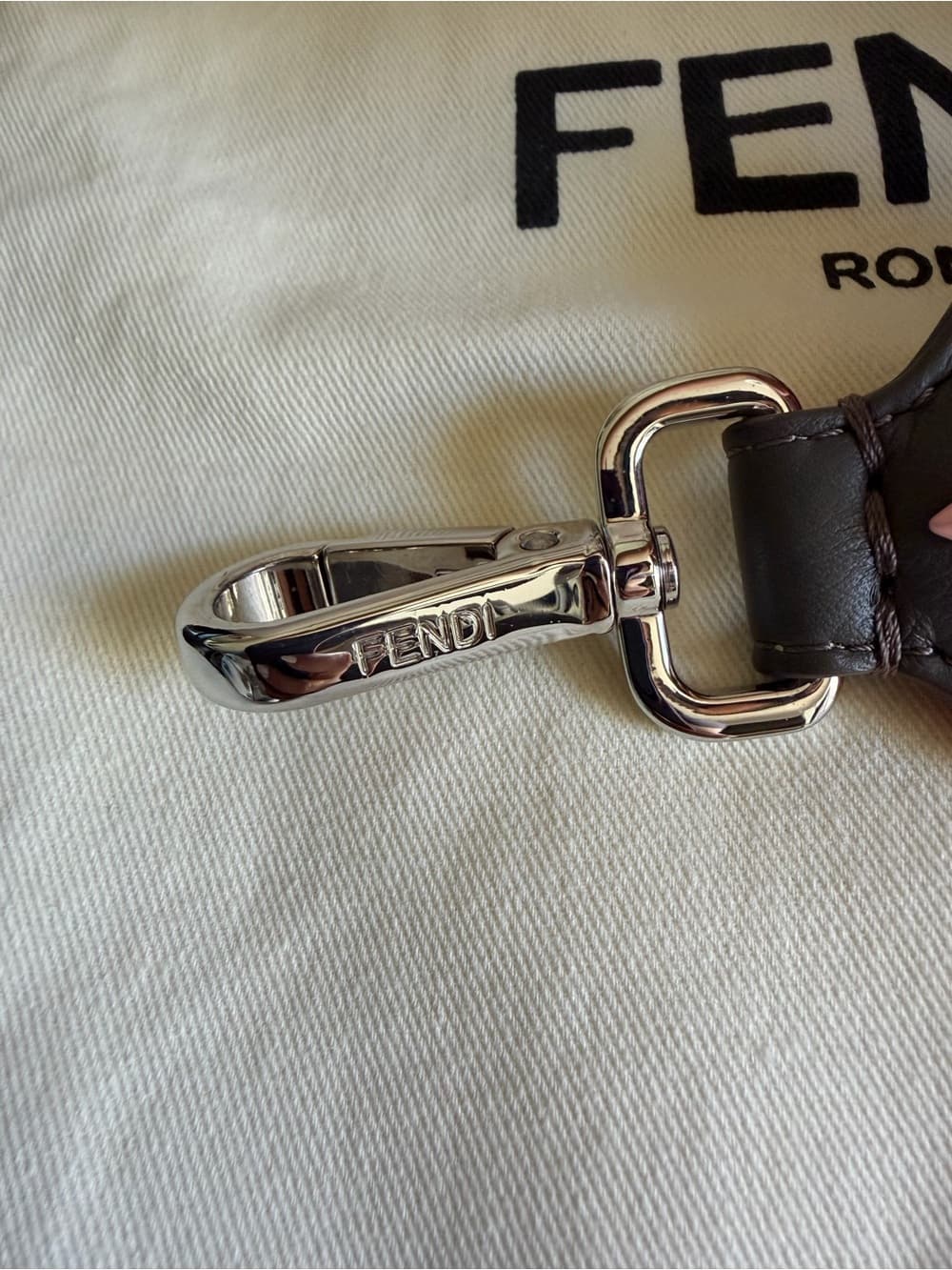 Fendi Shoulder Bag Strap You Floral Studded Scalloped Leather Handbag Strap - Thumbnail 7