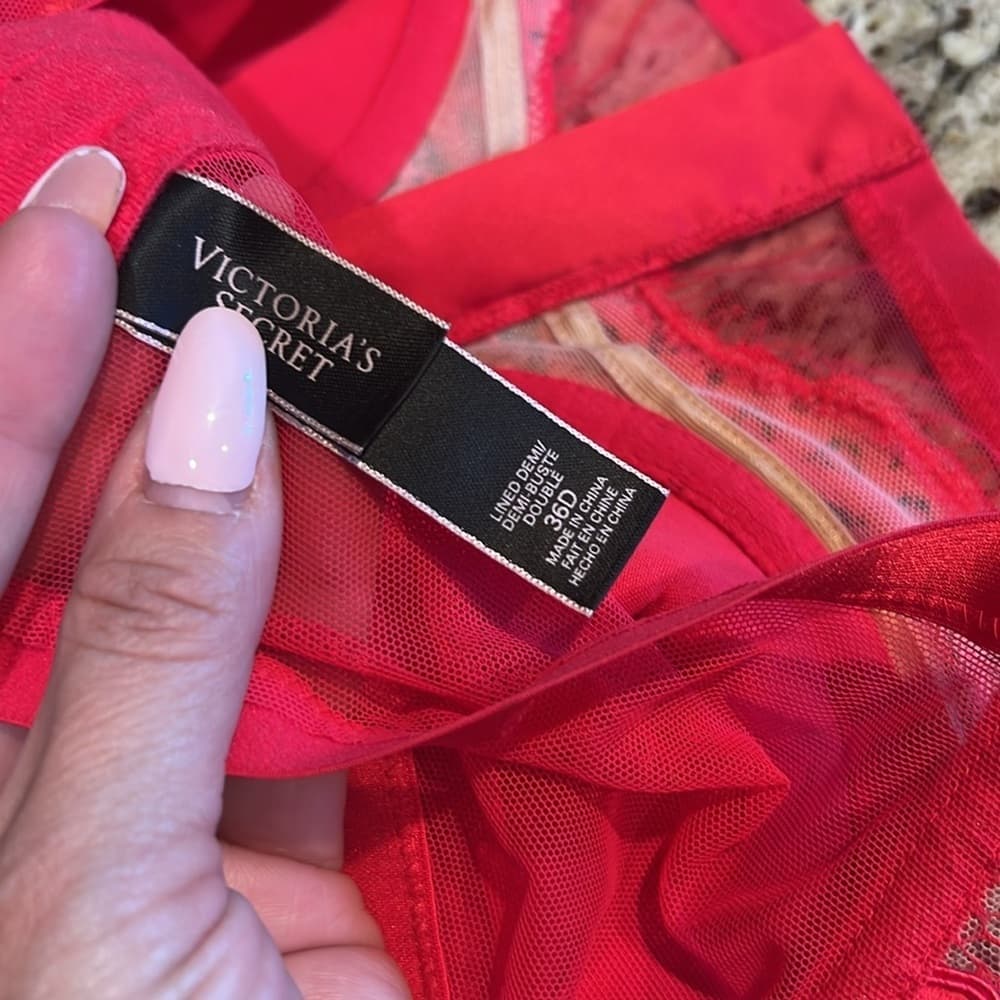 ❤️ EUC VICTORIAS SECRET 2 Bras - front zip corset bra 36D and Red soft bra L - Thumbnail 7