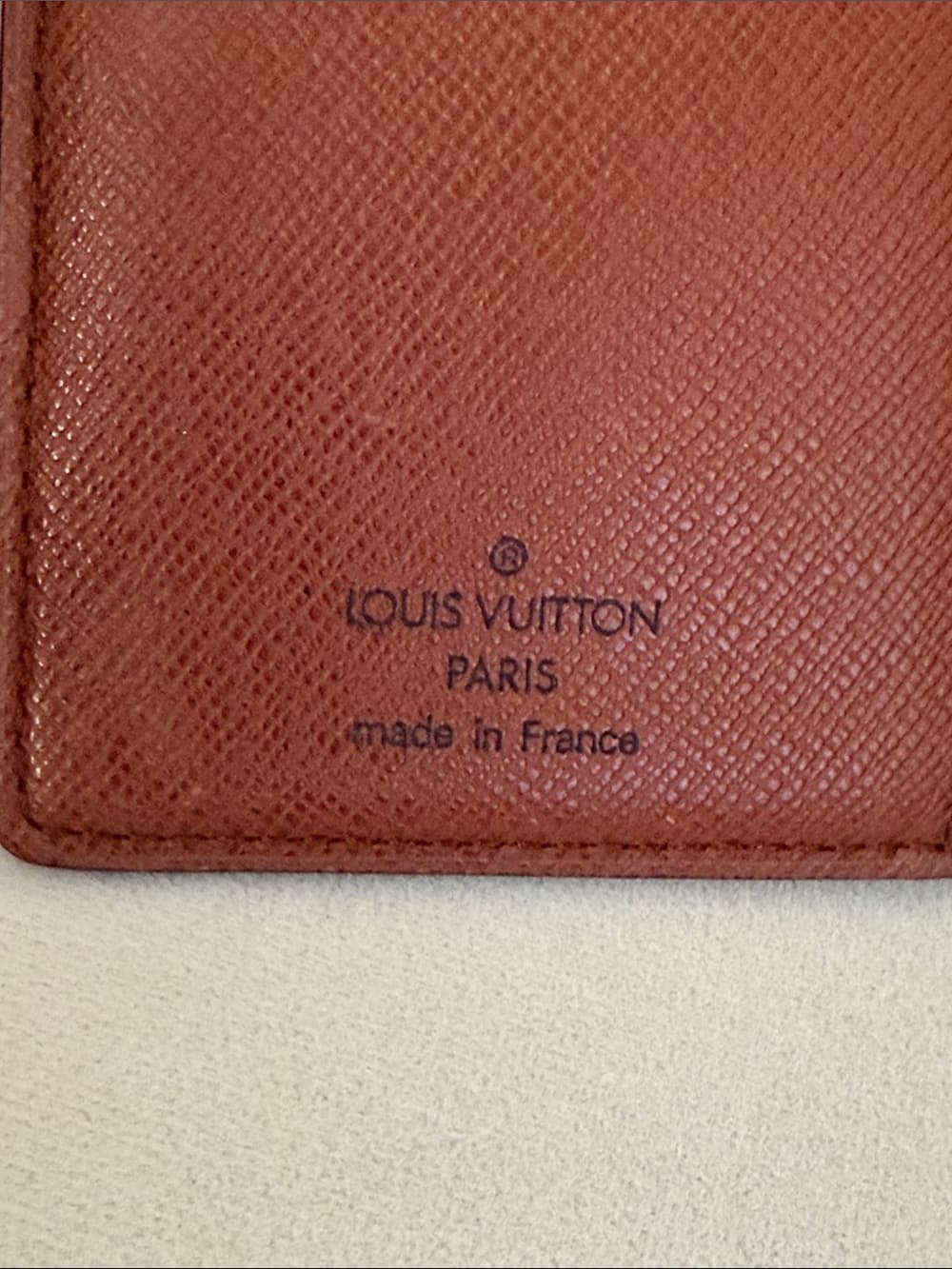 Louis Vuitton Monogram Kiss Lock Wallet Vintage Soft Snap Edge Shows Wear - Thumbnail 6