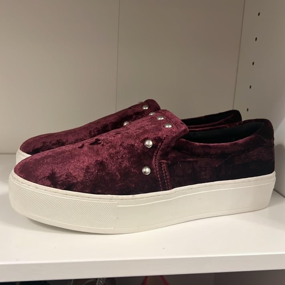 🎉 EUC Rebecca Minkoff Platform Burgundy Velvet Studded Loafers size 8.5 - Thumbnail 4