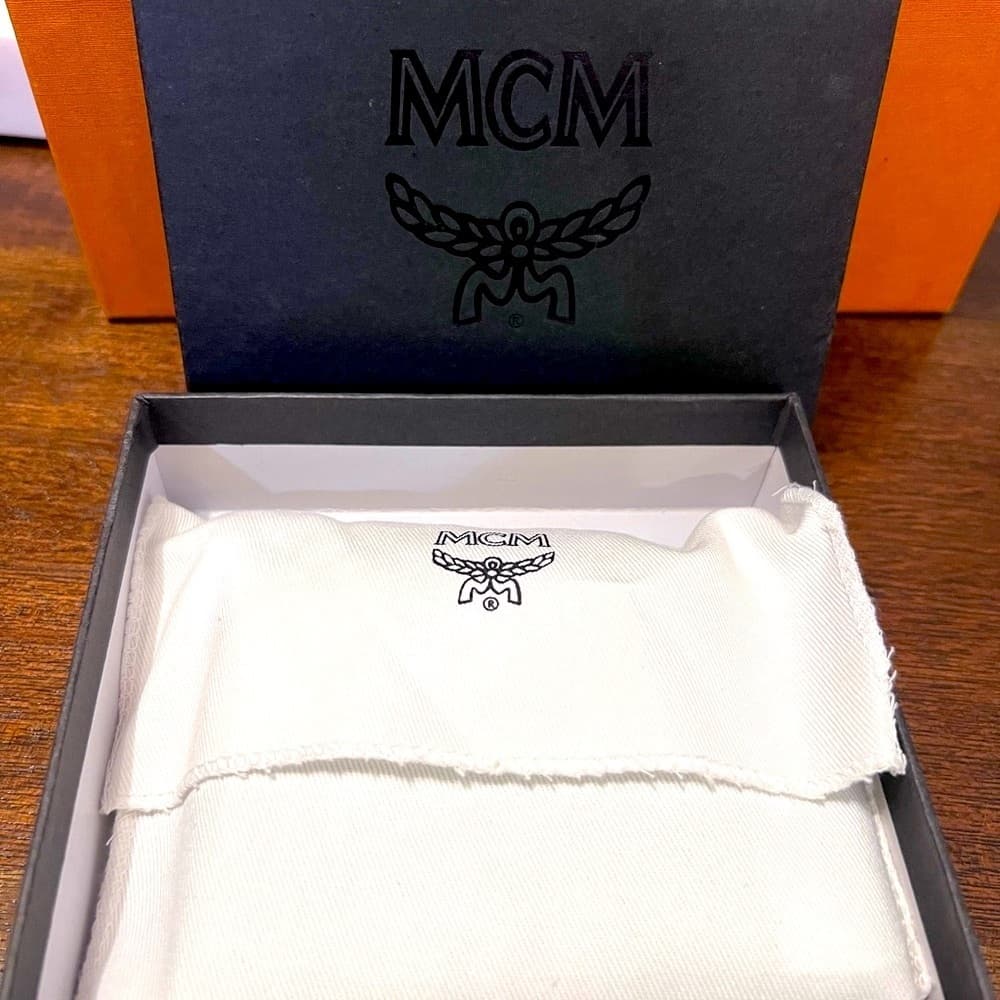 EUC MCM MINA Teal Zip Around Bow tie Compact Card Coin Wallet with Box Dust Bags - Thumbnail 10