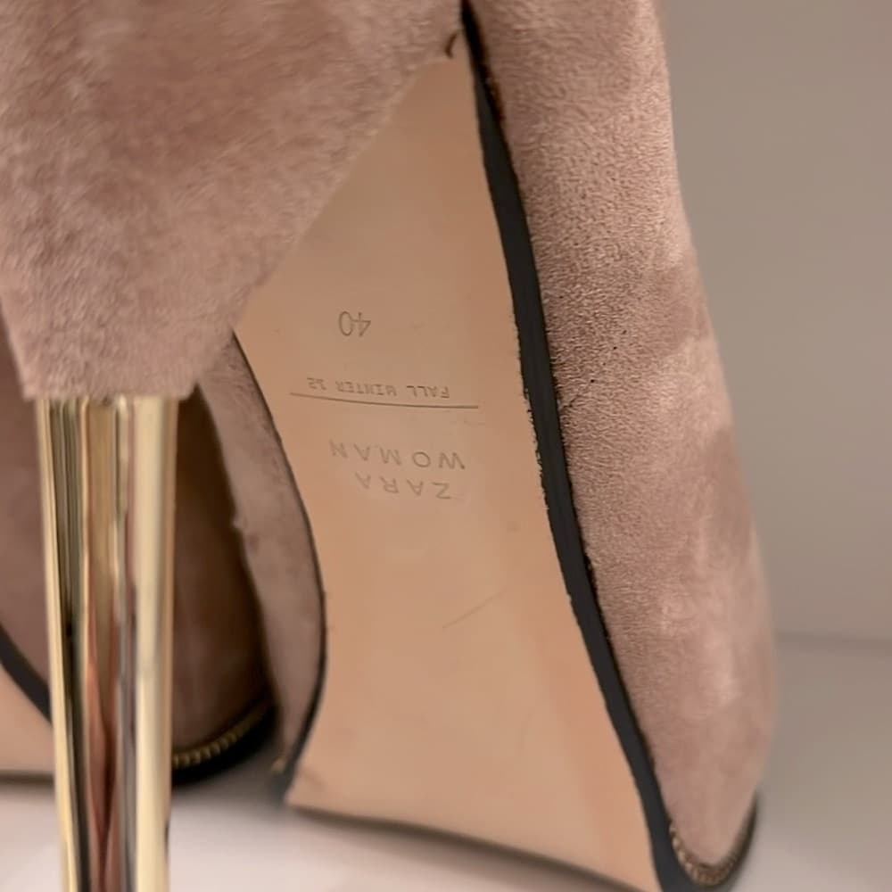 🎉 EUC ZARA WOMAN Tan suede Platform Booties with Gold Accent Heels size 40 EUR - Thumbnail 7