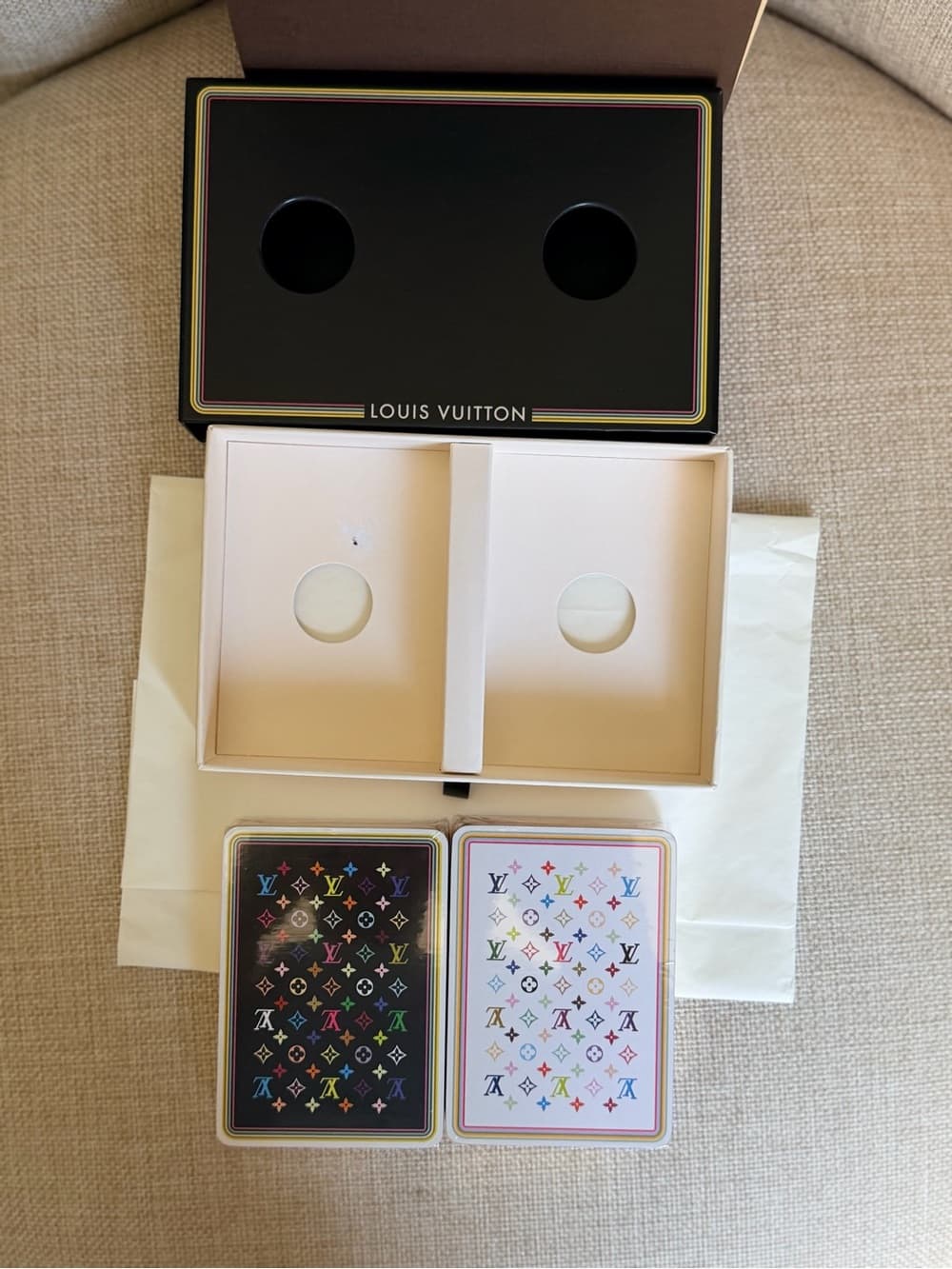 Louis Vuitton MURAKAMI 2004 GWP VIP Playing Multicolor Card Set Collectors Piece - Thumbnail 3