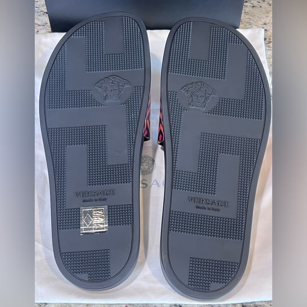 Versace Gomma Stampa Monogram Pool Slides Magenta Tangerine Men Sandals EU 44 - Thumbnail 5