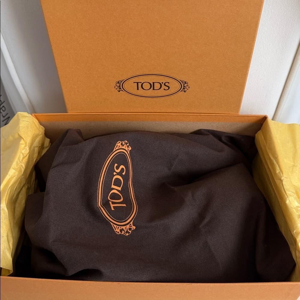 TOD’S Decoll Brown Chocolate Suede Leather Pump Rubber Sole Heels EU 38.5 US 8 - Thumbnail 10