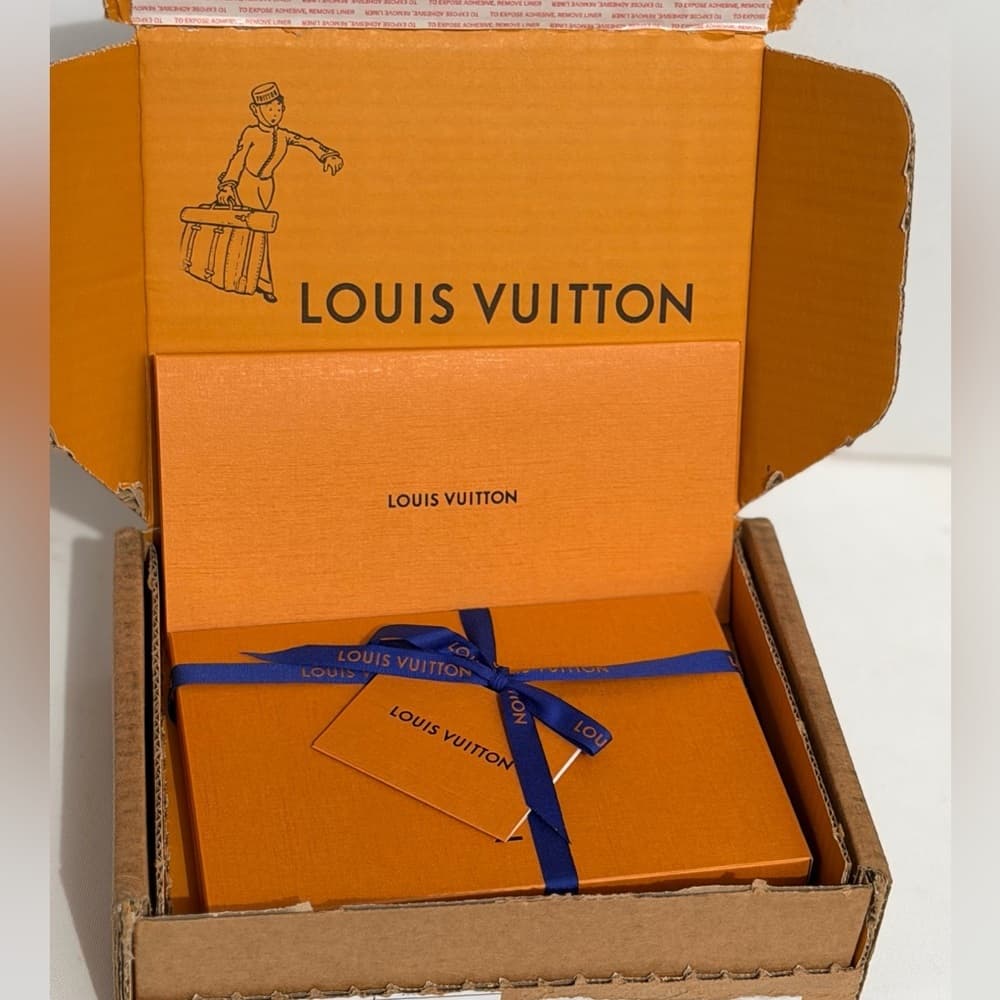 Louis Vuitton Jane Notebook PM Catogram Travels with Grace Coddington VOGUE NEW - Thumbnail 3