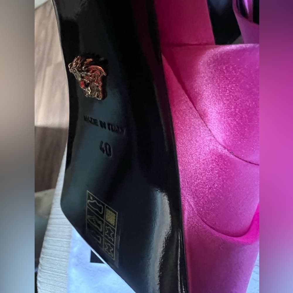 VERSACE Decollete Pink Lemonade Satin Platform Crystal Pointy Heels EU 40 - Thumbnail 11