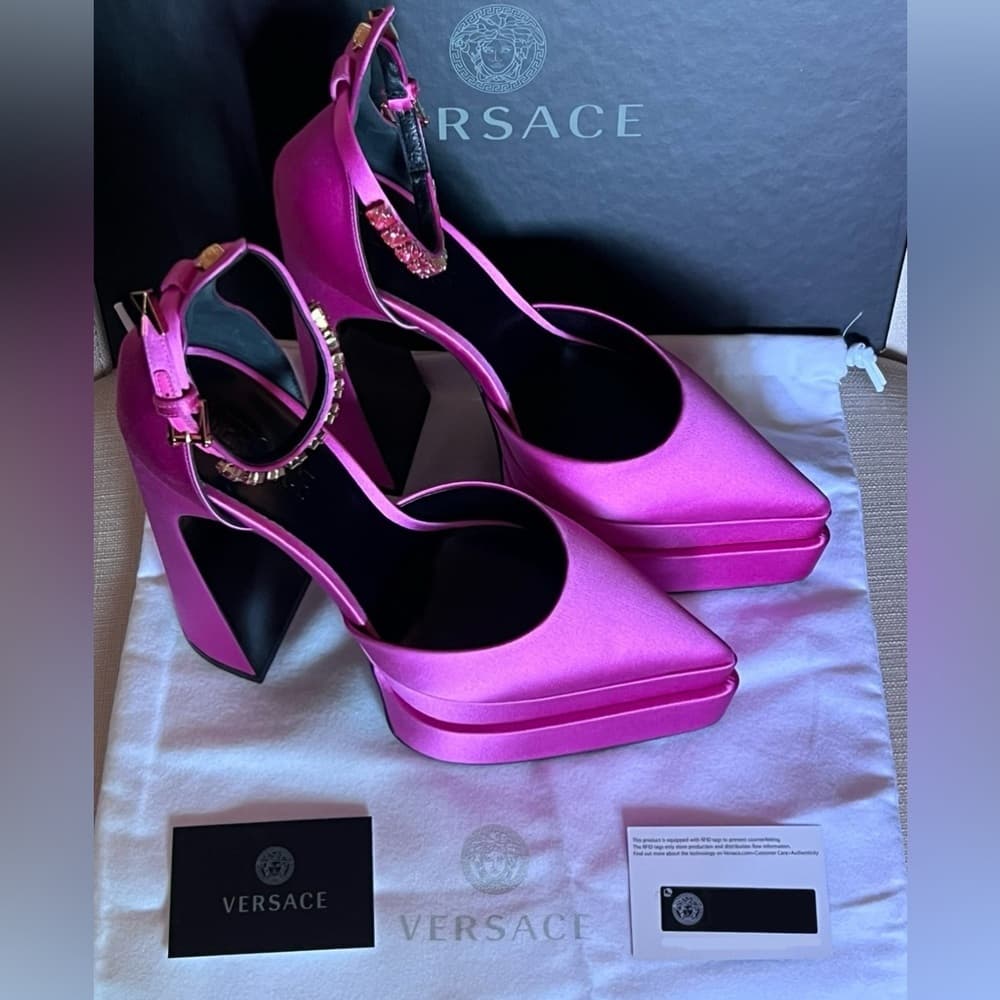VERSACE Decollete Pink Lemonade Satin Platform Crystal Pointy Heels EU 40 - Thumbnail 7
