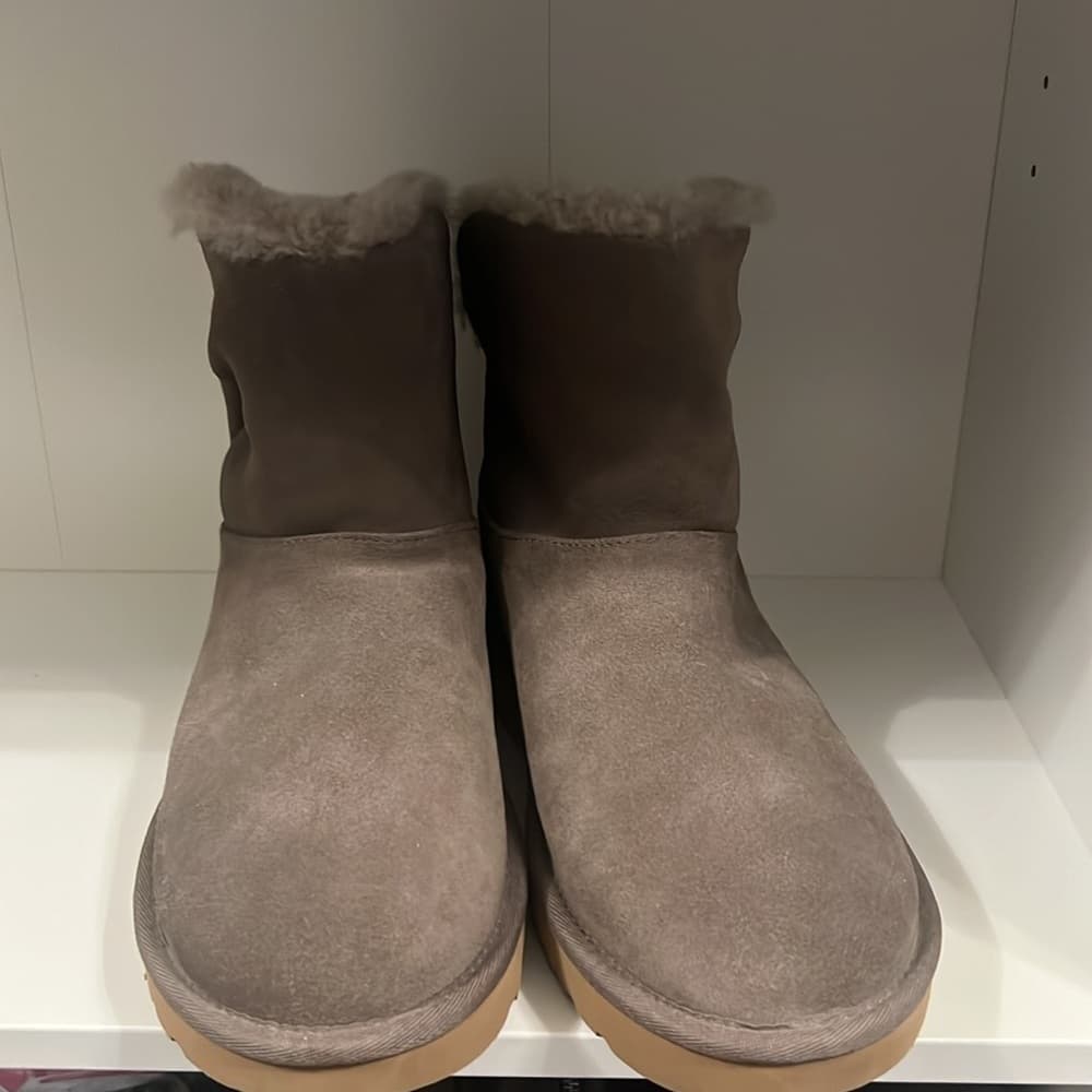 NEW 🌟 UGG MINI TWIST Shearling warm boots color Mole size 10 - Thumbnail 10