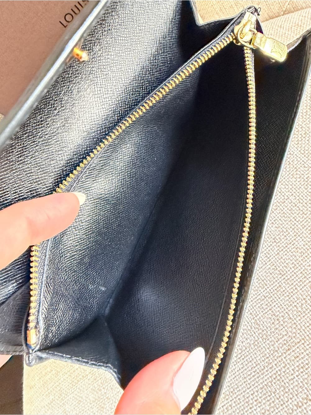Louis Vuitton Black EPI Leather Porte Tresor International Long Wallet w Box - Thumbnail 5