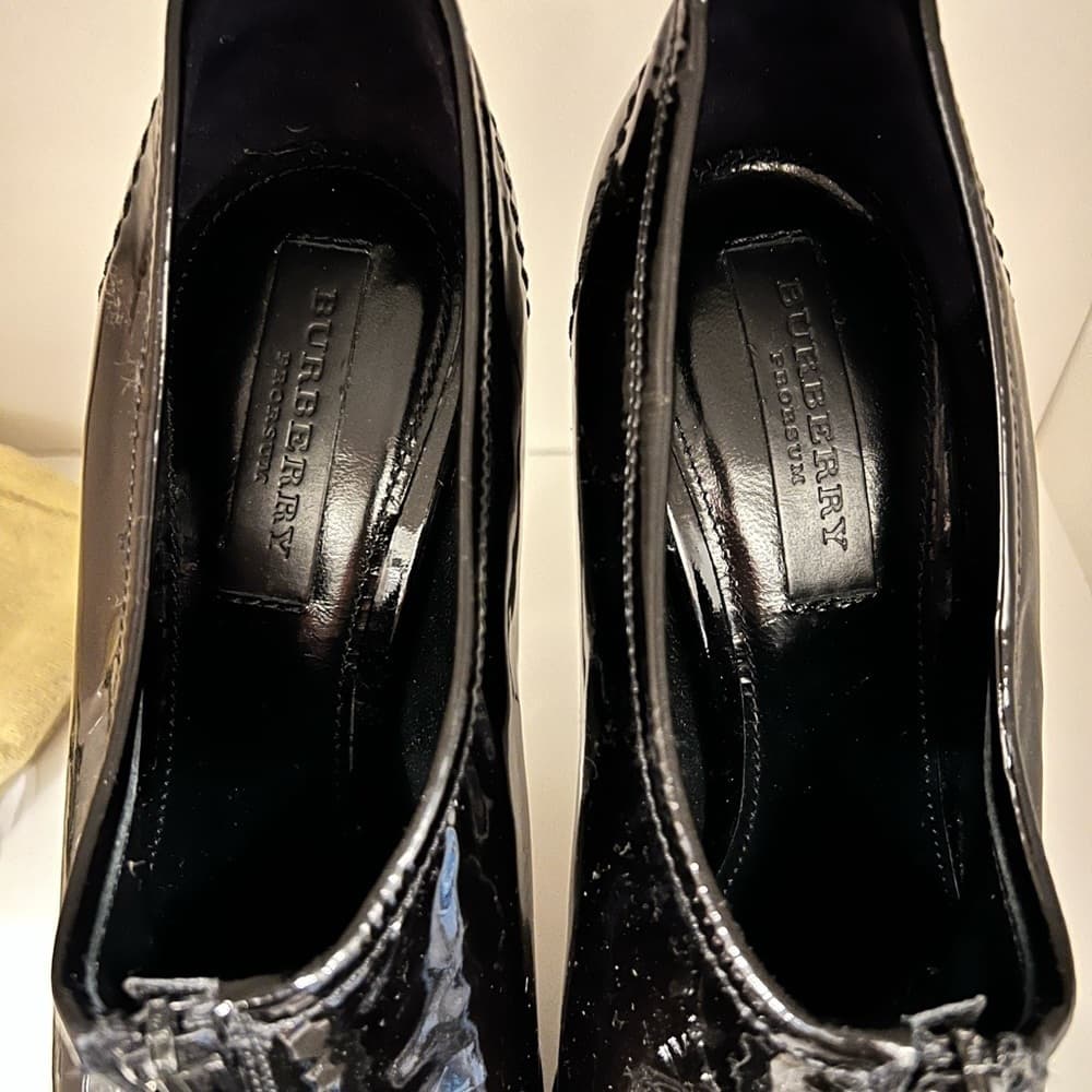 EUC BURBERRY Rubber Tip Zip High Heel Black Patent Booties box EU 39.5 - Thumbnail 2