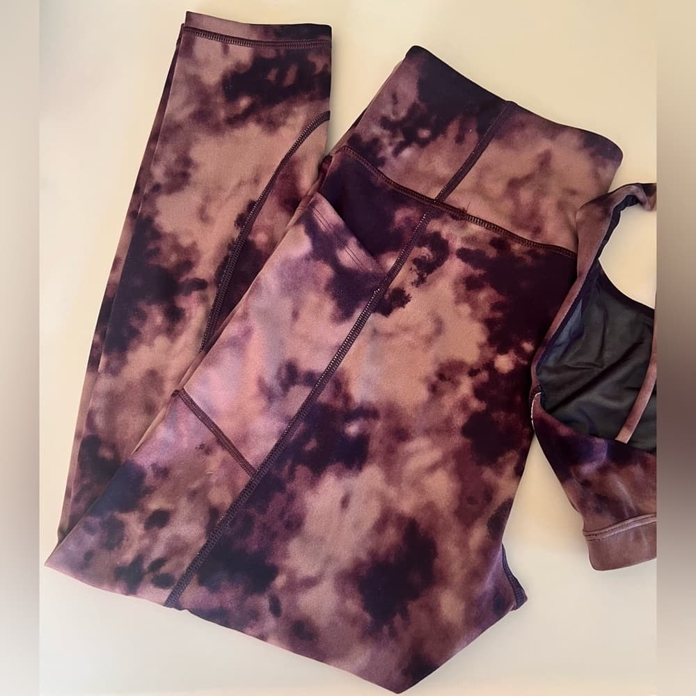 🎉 VS 2 piece SET Victoria’s Secret WINE Tie Dye Incredible & Sports Bra L 14 - Thumbnail 8