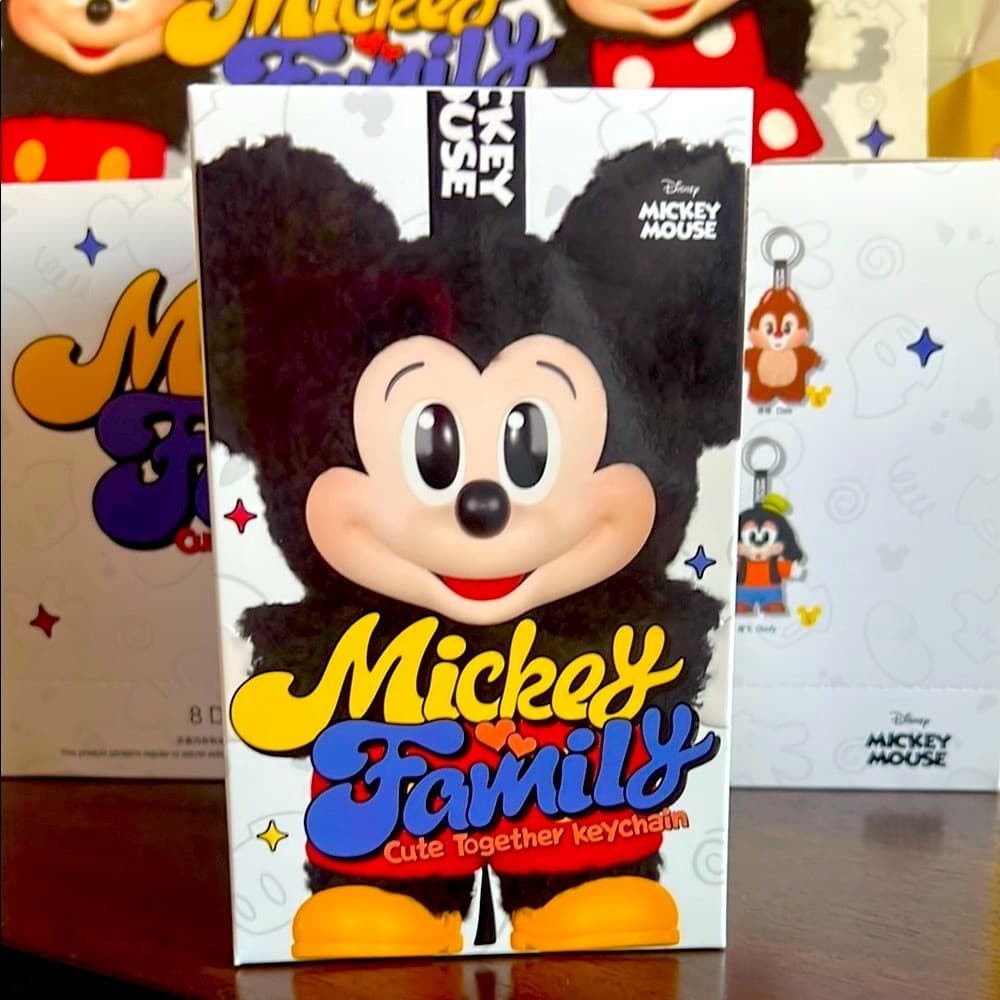Pop Mart Disney Mickey Mouse Family Keychain Bag Charm NEW CONFIRMED OPEN BOX - Thumbnail 3