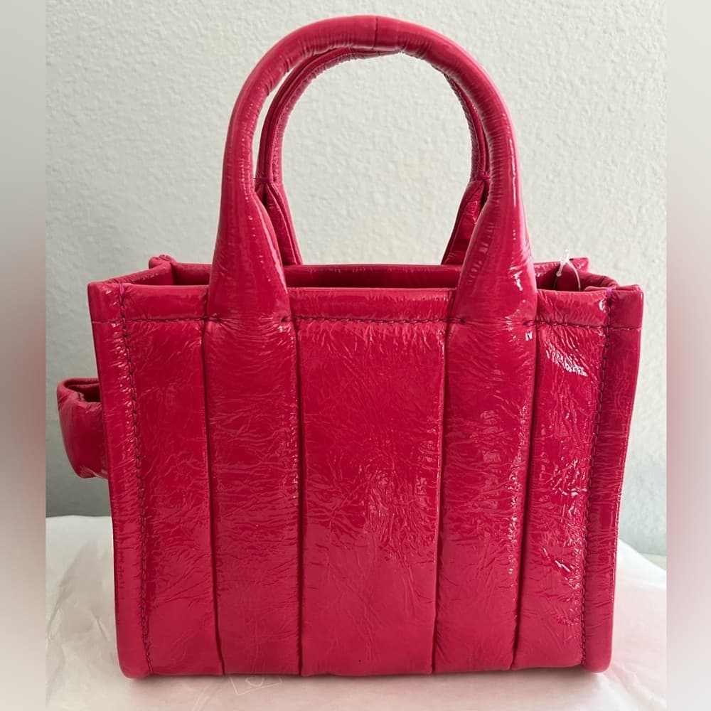 NEW MARC JACOBS The SHINY Mini CRINKLE Leather Crossbody The Tote Bag Magenta - Thumbnail 12