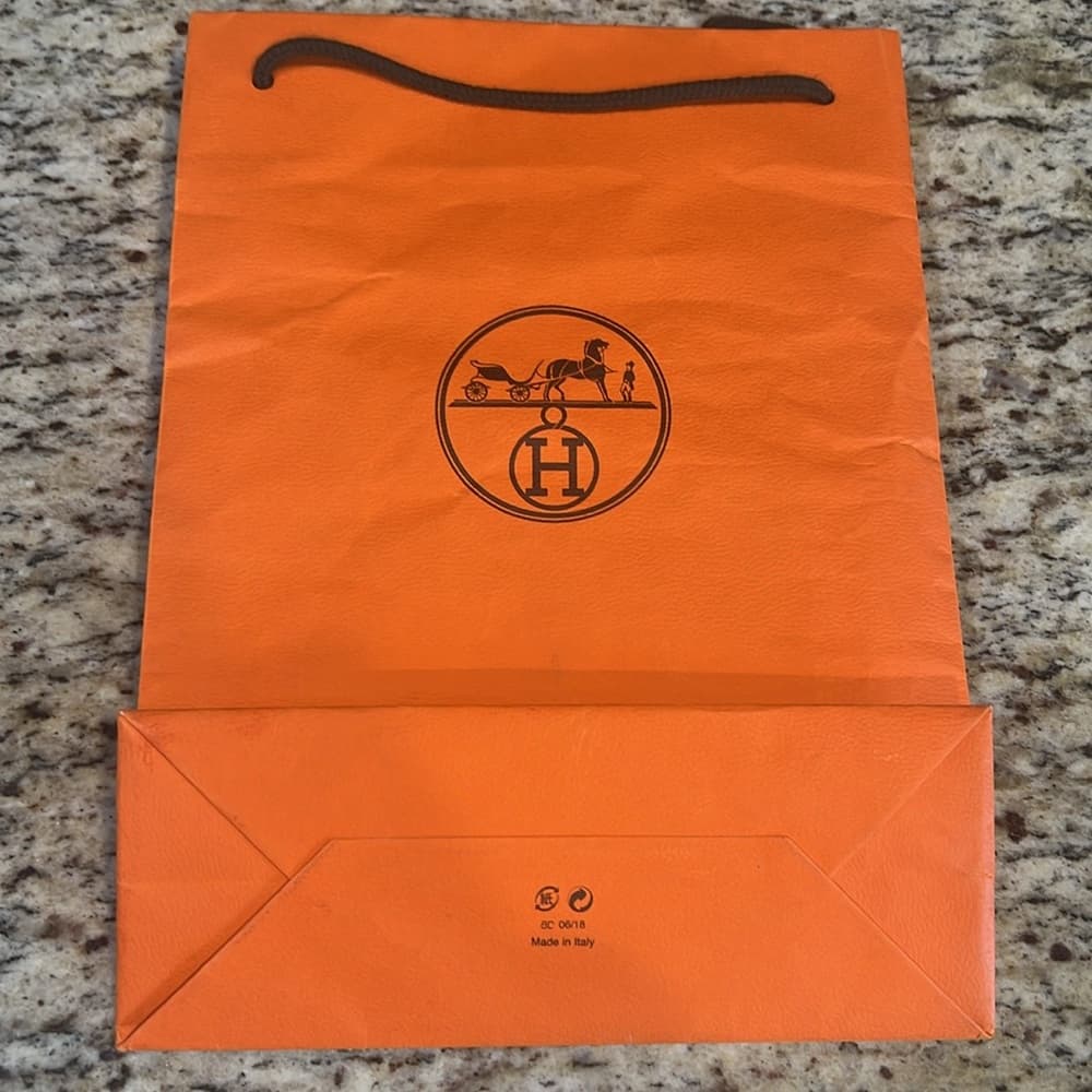 HERMÈS Shopping Gift Bag Has some wrinkles 8.25 x 11.25 - Thumbnail 4