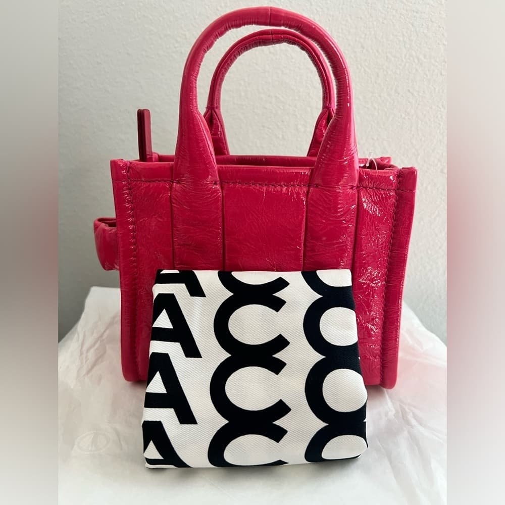 NEW MARC JACOBS The SHINY Mini CRINKLE Leather Crossbody The Tote Bag Magenta - Thumbnail 4