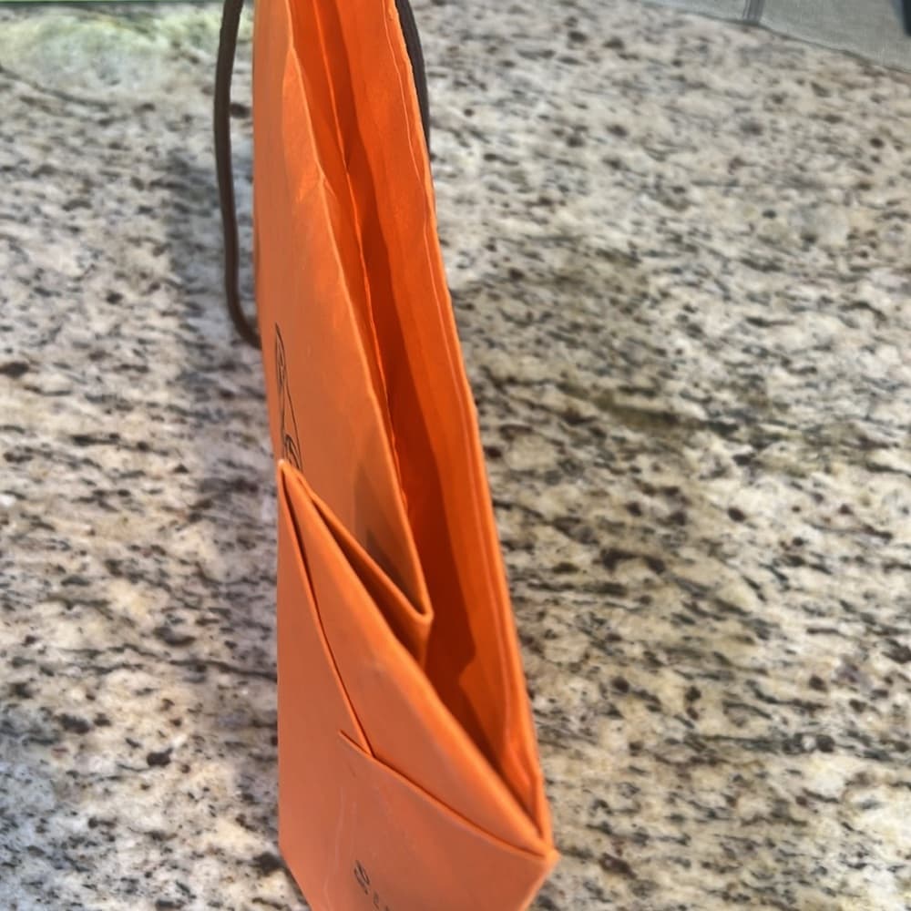 HERMÈS Shopping Gift Bag Has some wrinkles 8.25 x 11.25 - Thumbnail 5