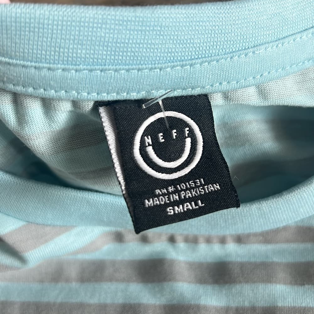 NEW NEFF Light Blue Grey Stripes Embroidered Pocket area Smiling Mushrooms Small - Thumbnail 4