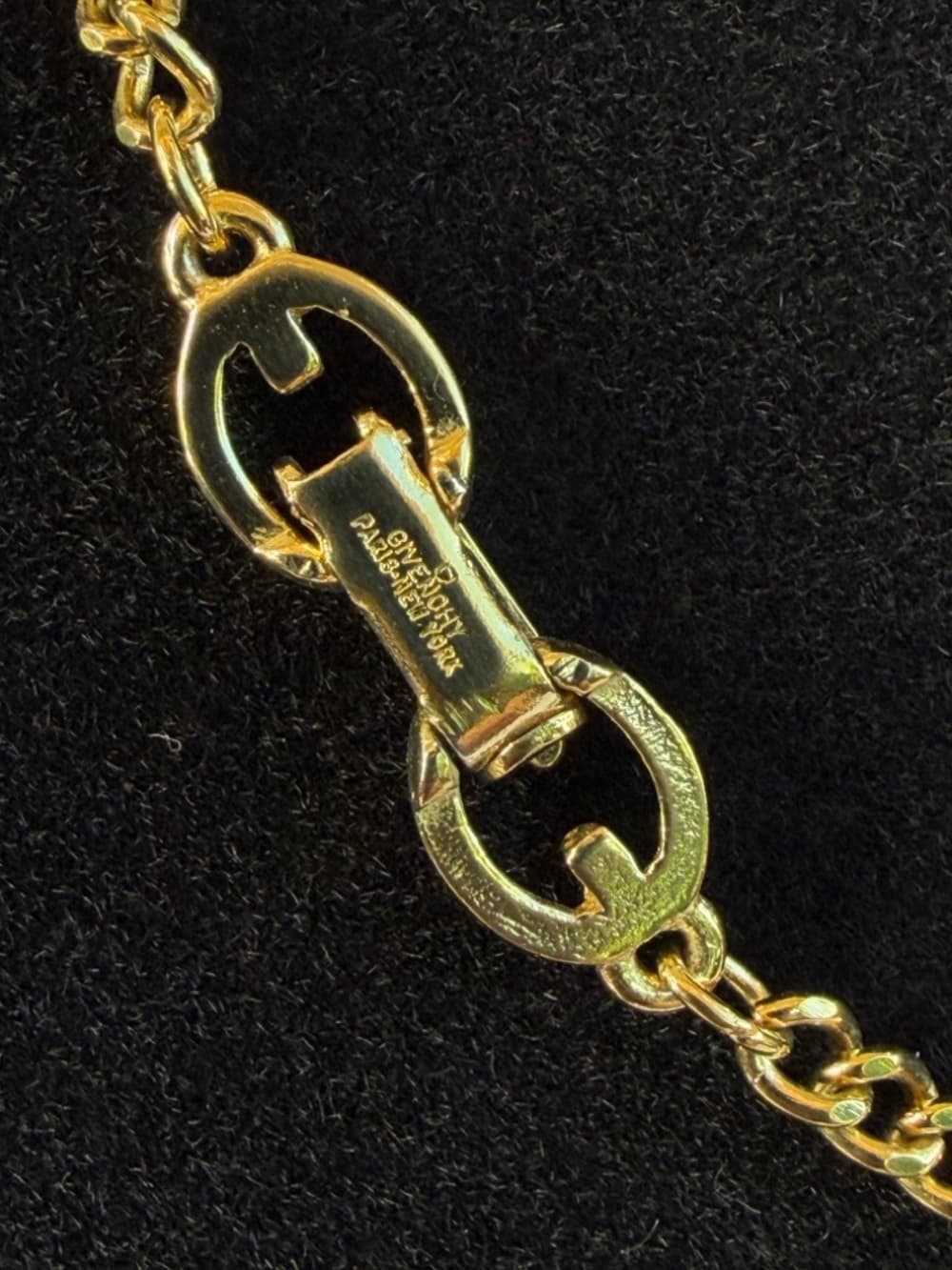 GIVENCHY Triple G Logo Crystal Pendant Chainlink 17 in Necklace Vintage - Thumbnail 7