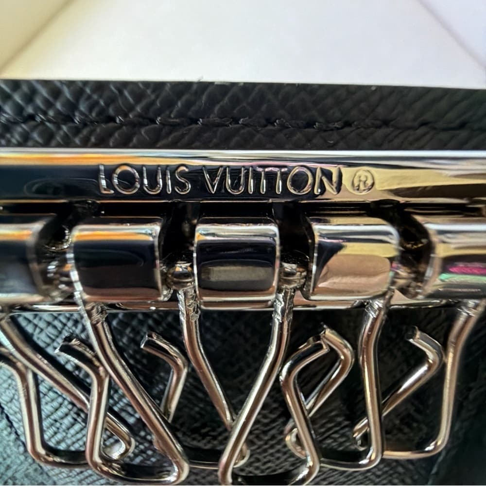 Louis Vuitton Damier Graphite 6 Key Holder Canvas Silver Metal Wallet AUTHENTIC - Thumbnail 14