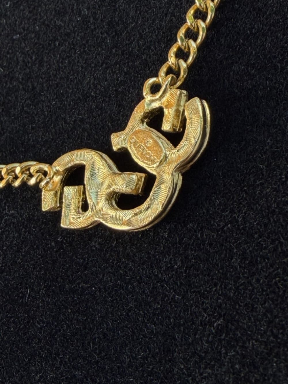 GIVENCHY Triple G Logo Crystal Pendant Chainlink 17 in Necklace Vintage - Thumbnail 6