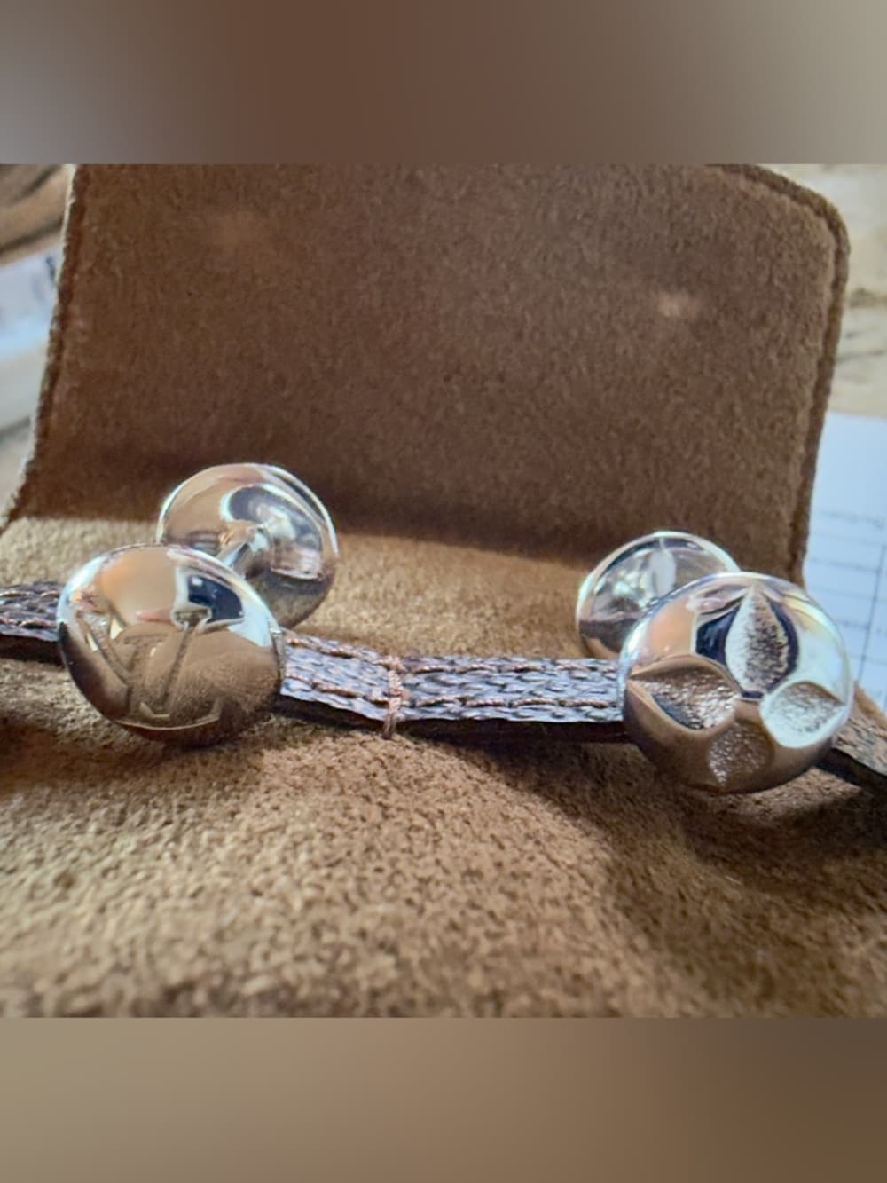 Louis Vuitton Damier Ebene Cufflinks Case With LV 925 Sterling Silver Cufflinks - Thumbnail 7