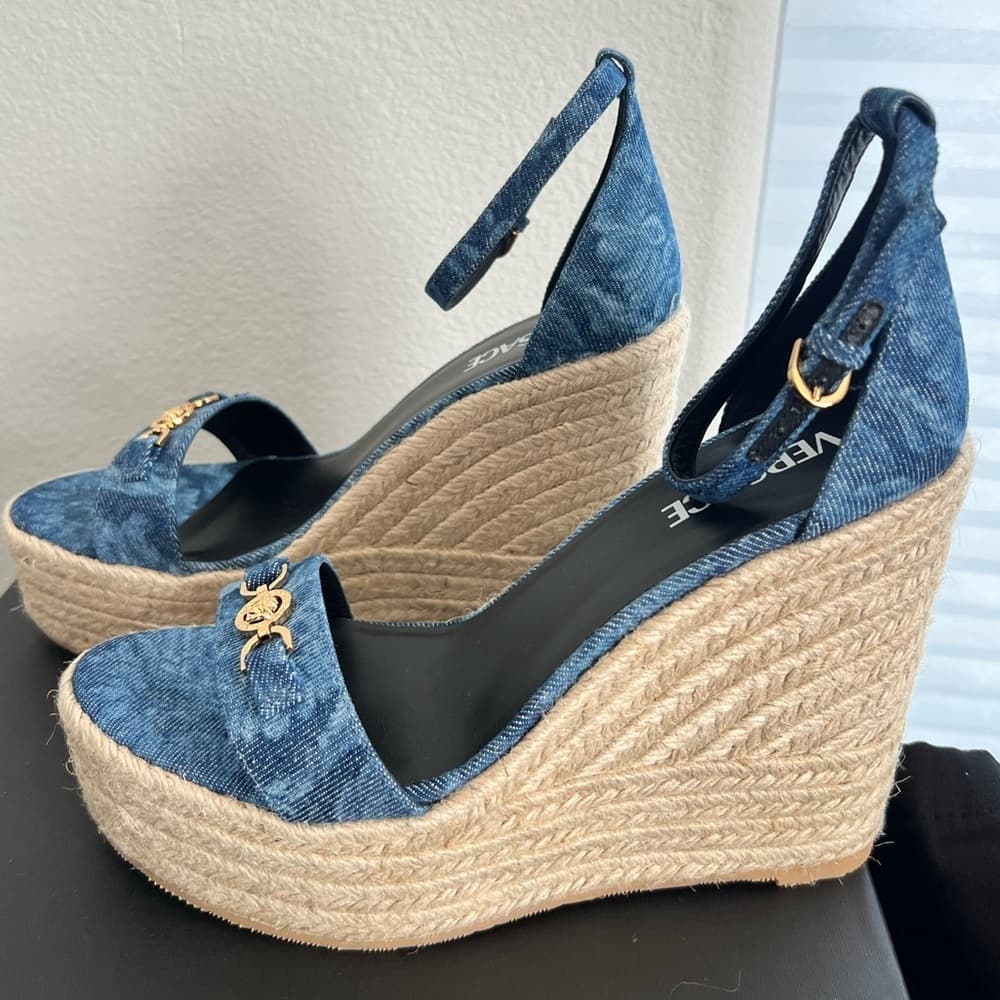 NEW VERSACE ‘95 Medusa Crystals Denim Barocco Print Platform Wedge Sandals 41 - Thumbnail 7