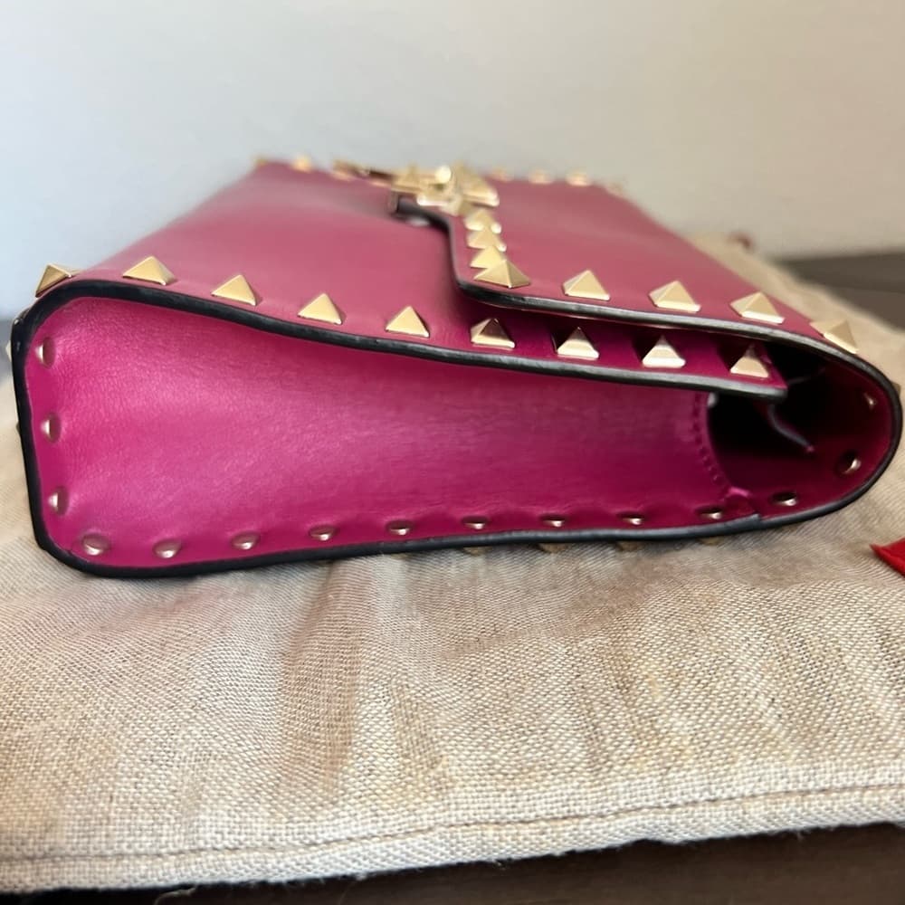 VALENTINO GARAVANI Fuschia Pink Leather Gold Rockstud Shoulder Crossbody Bag - Thumbnail 12
