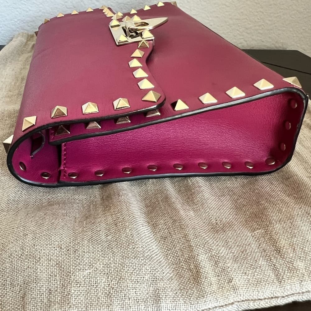 VALENTINO GARAVANI Fuschia Pink Leather Gold Rockstud Shoulder Crossbody Bag - Thumbnail 13