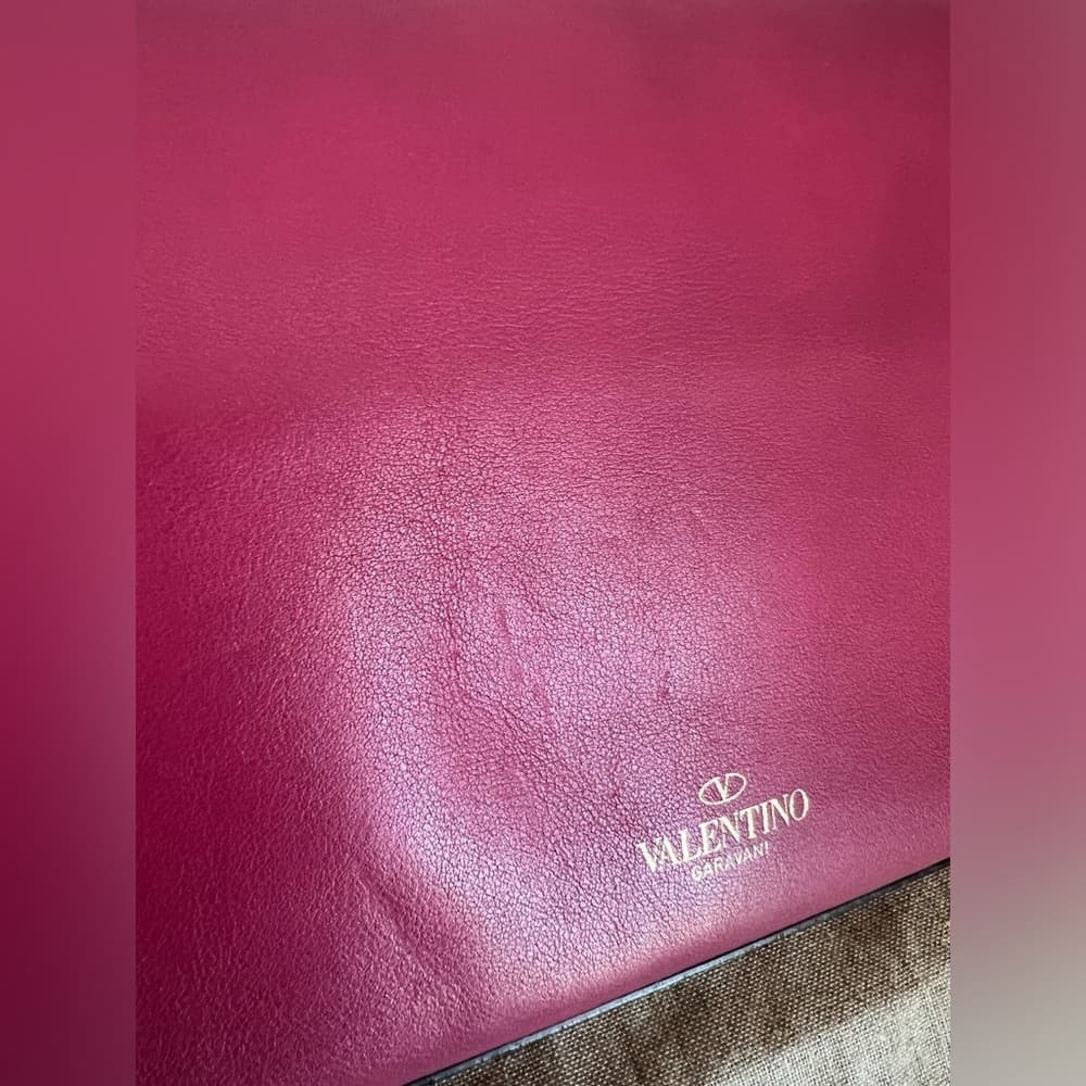 VALENTINO GARAVANI Fuschia Pink Leather Gold Rockstud Shoulder Crossbody Bag - Thumbnail 15
