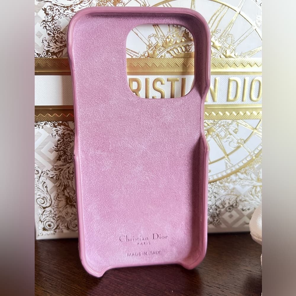 EUC Lady DIOR IPhone 14 Pro Case Pink Leather Charms Pocket Suede Lined Interior - Thumbnail 4