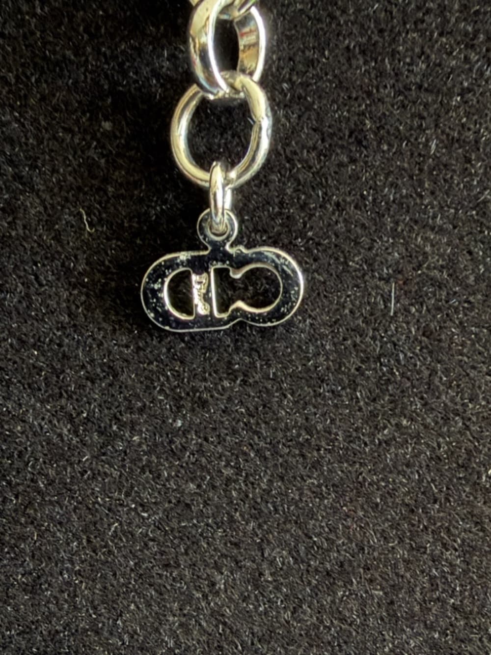 DIOR Cursive Script Choker Logo Pearl & Metal Bowtie CD Silver Tone Chain RARE - Thumbnail 9