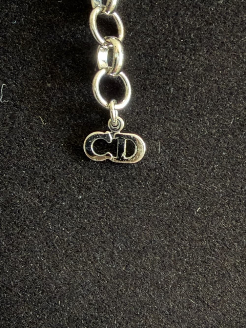 DIOR Cursive Script Choker Logo Pearl & Metal Bowtie CD Silver Tone Chain RARE - Thumbnail 8