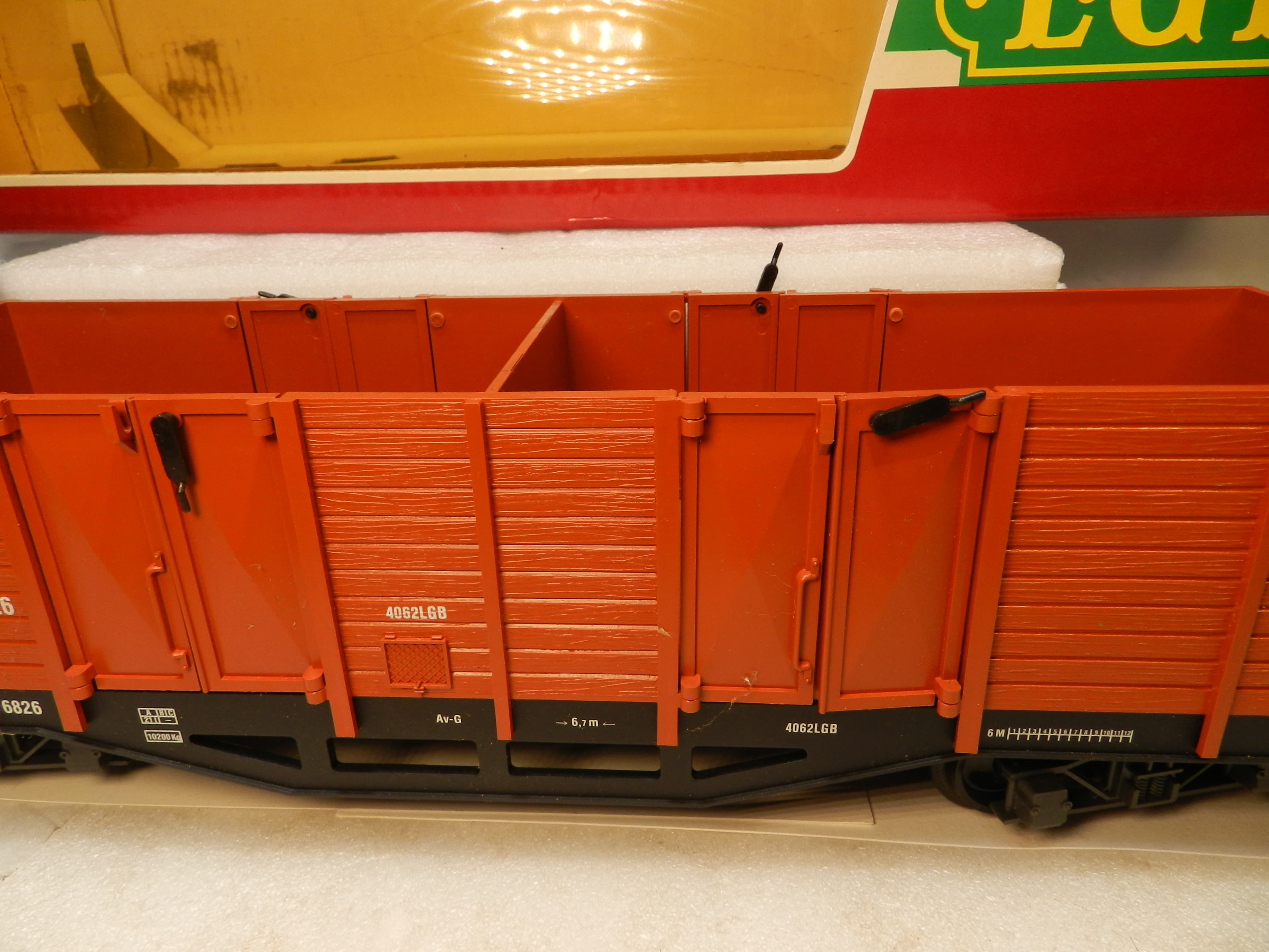 LGB 40240 G Scale  (1:22.5) High-Side Gondola Freight Train Car (P3K) - Thumbnail 2