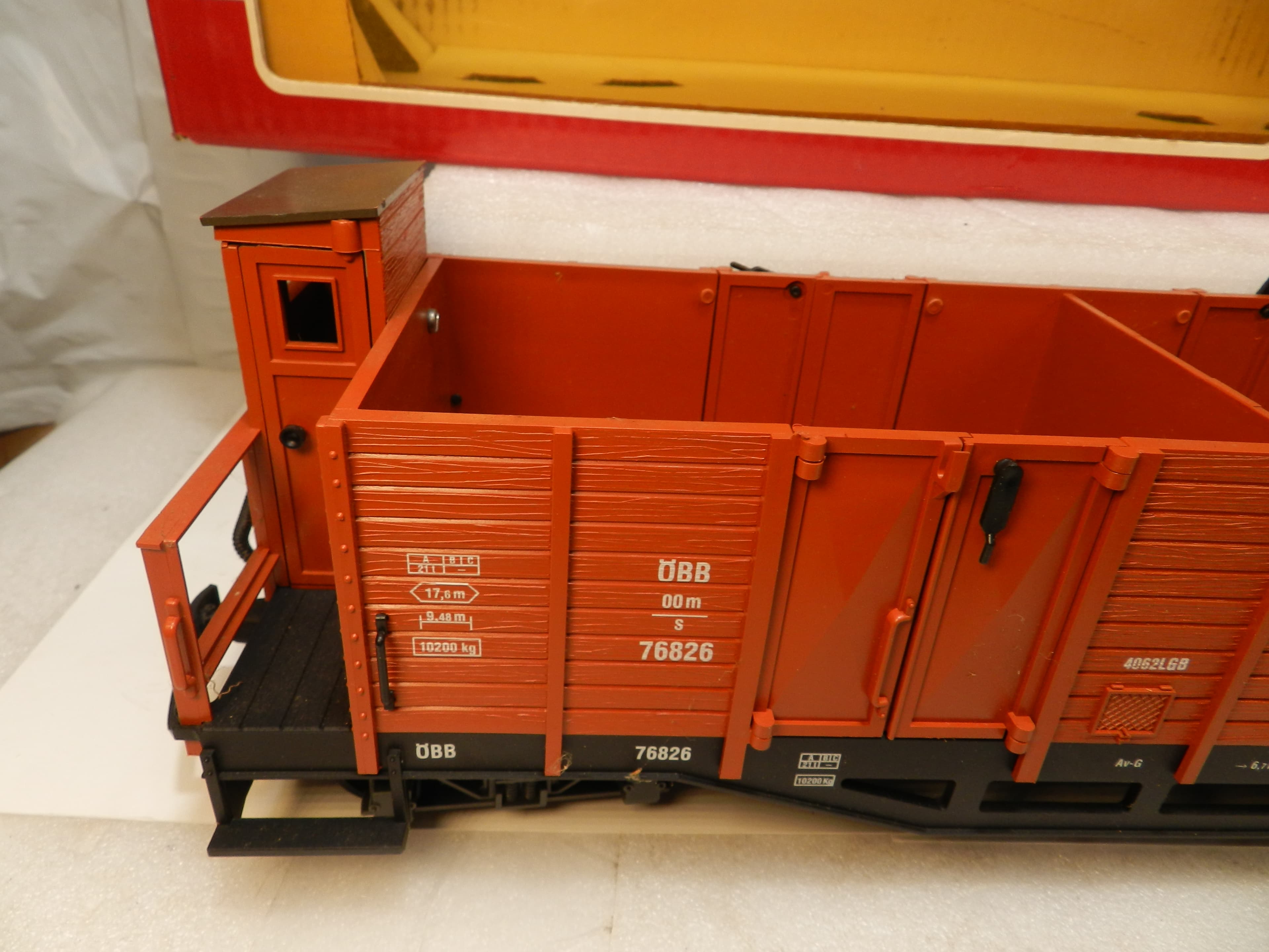 LGB 40240 G Scale  (1:22.5) High-Side Gondola Freight Train Car (P3K) - Thumbnail 3