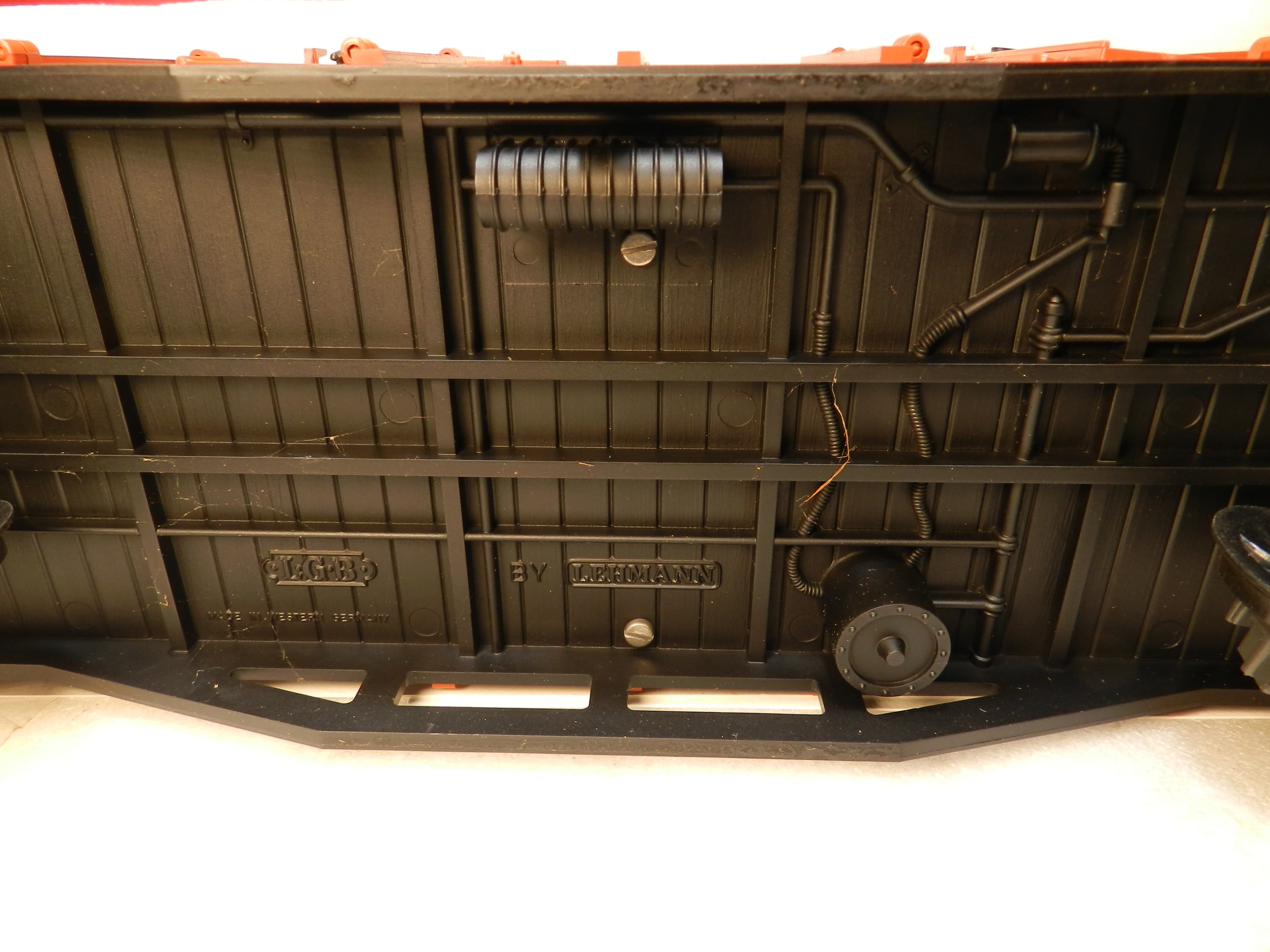 LGB 40240 G Scale  (1:22.5) High-Side Gondola Freight Train Car (P3K) - Thumbnail 9