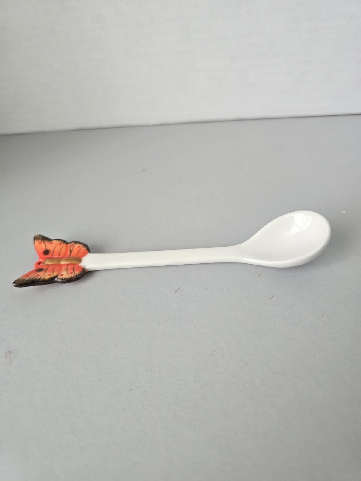 Vintage Butterfly Ceramic Spoon 7" Orange Hand Painted Tea Condiment Porcelain - Thumbnail 4