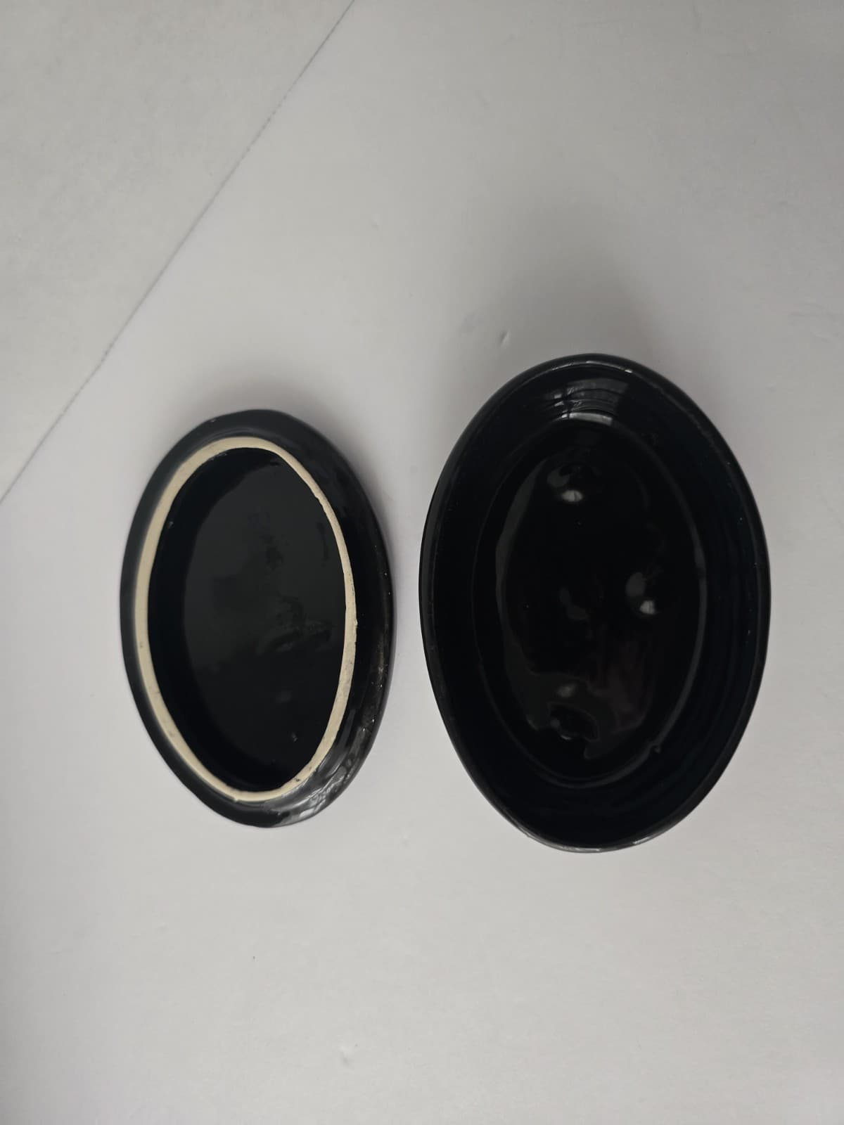 Vintage Portuguese Hand Painted Black Ceramic Floral Trinket Box - Thumbnail 4