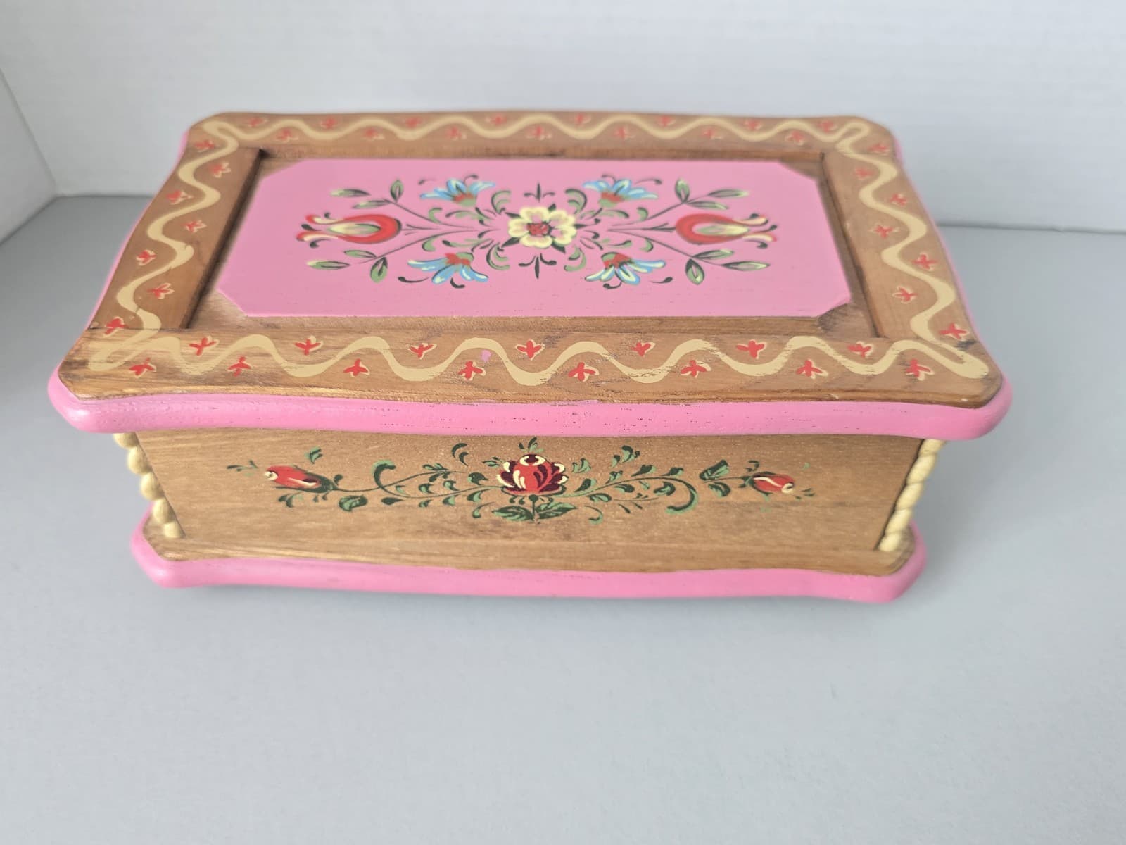 Vintage Hand Painted Wooden Music Jewelry Box Folk Art Floral - Made in Japan - Thumbnail 7