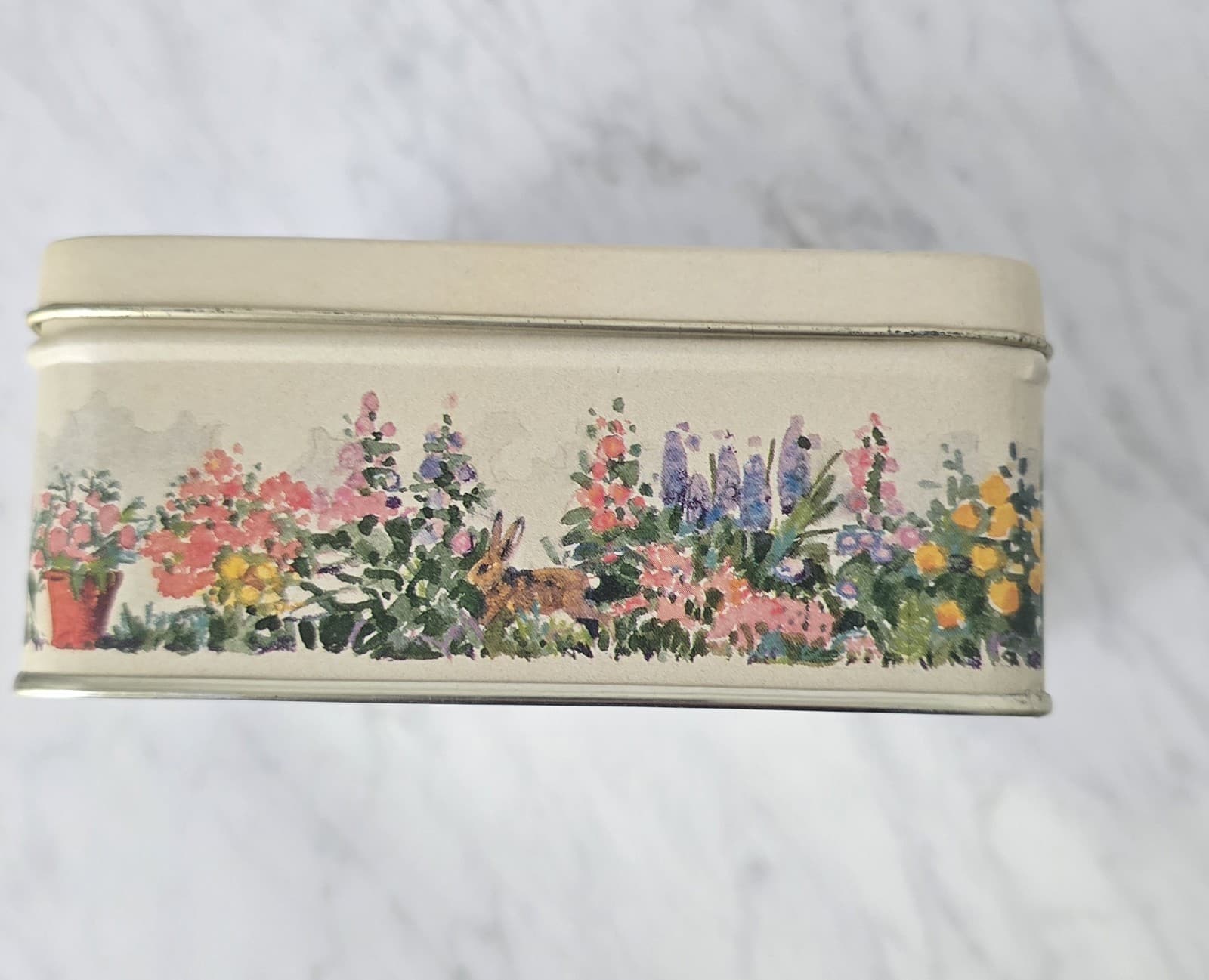 Vintage Cottage Garden Lithograph Metal Storage Tin - Thumbnail 3