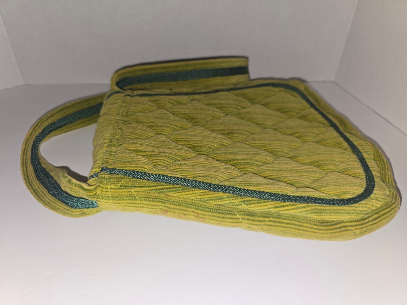 Vintage 70s Quilted Velvet Shoulder Bag Chartreuse Lime Green Soutache Trim Boho - Thumbnail 2