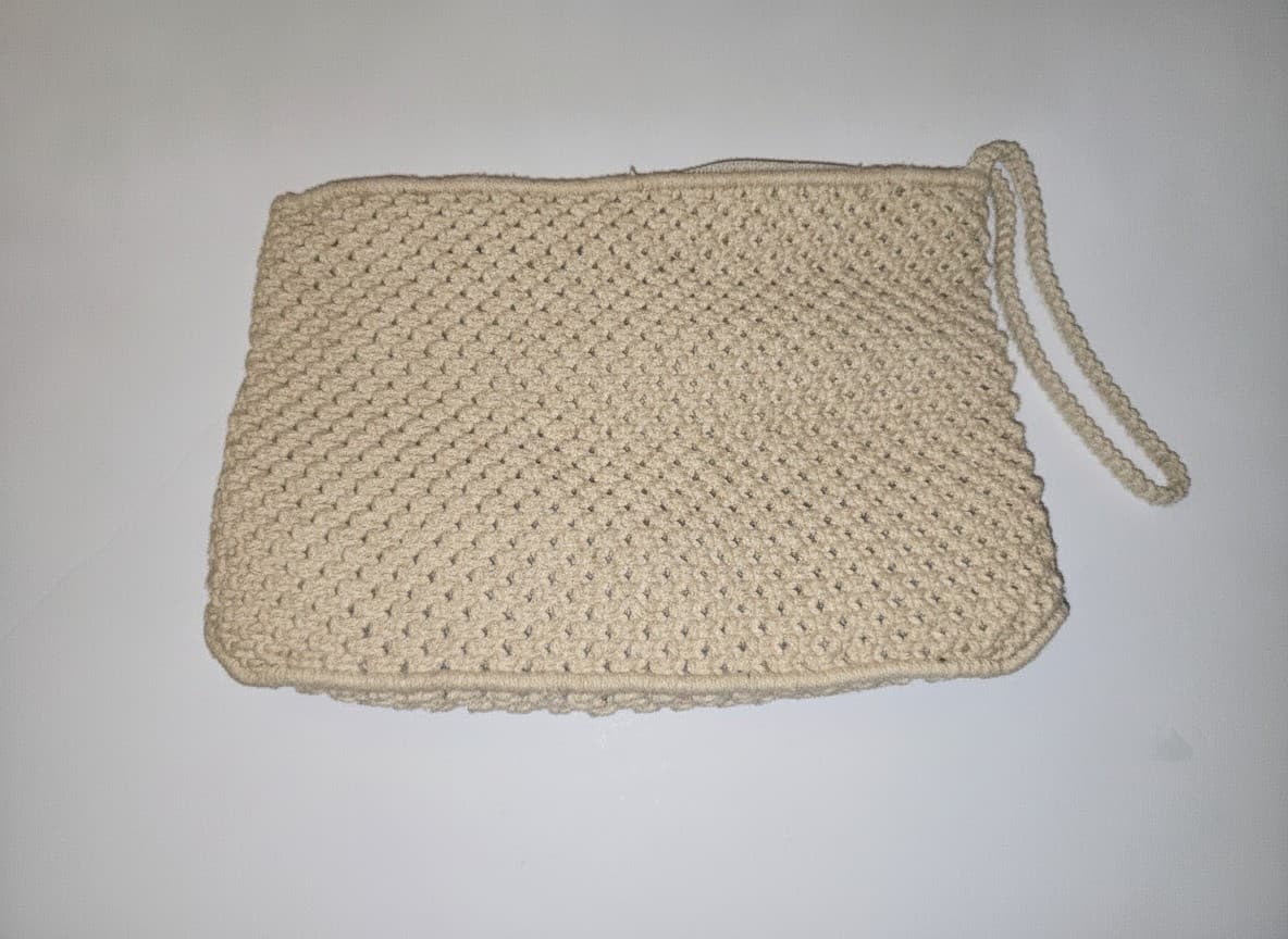 Vintage 70s Macrame bag Cream Ivory Wood Bead Made in People's Republic of China - Thumbnail 5